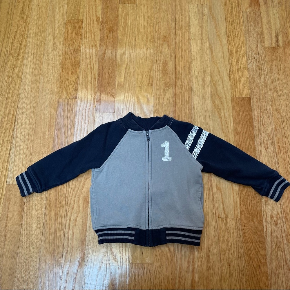 Grey and navy Gymboree sport style zip up sweatshirt size 2t